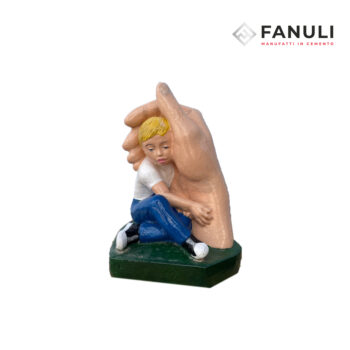 mano con bimbo pitturato .